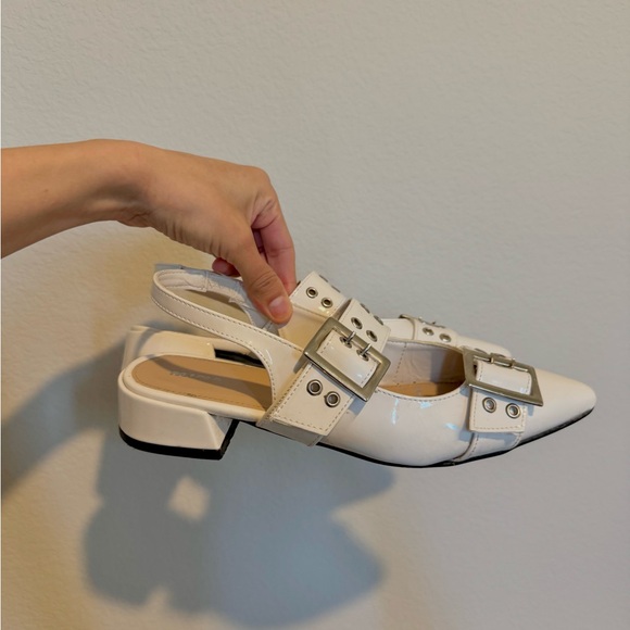 Elegant White Slingback Heels - Picture 5 of 5